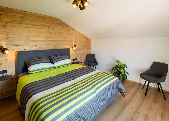 Egg-hof Apartment *